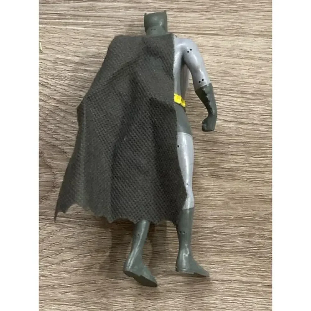 Batman‎ Bendable Posable Action Figure 6